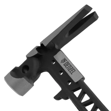 Молоток строительный 450 г, цельнокованый,боек с магнитом, двухкомп. обрезин. рук-ка Denzel 10468 купить в Нижневартовске