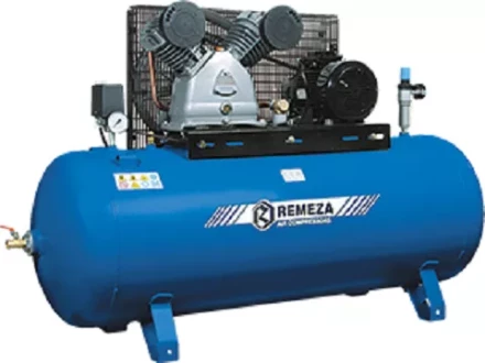 Компрессор масляный поршневой ременной СБ 4/Ф-270 LB 50 Remeza купить в Нижневартовске