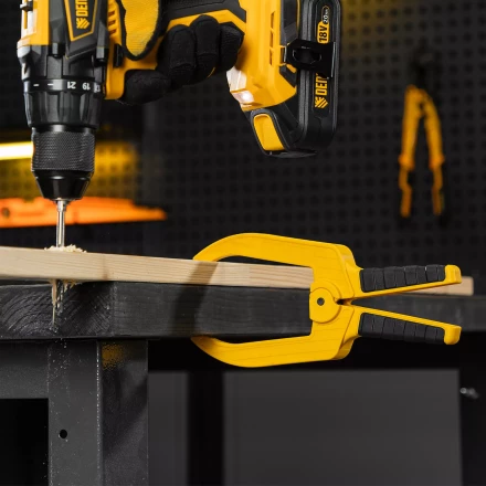 Струбцина клещеобразная Denzel, удлиненная 75 х 110 мм двухкомпонентные рукоятки, 20790 купить в Нижневартовске