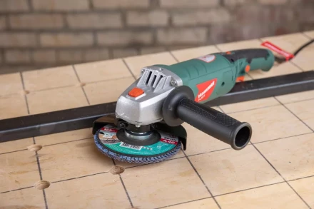 Круг Лепестковый Торцевой (КЛТ) HAMMER КЛТ 1 Ф125х22 Р40 213-007 купить в Нижневартовске