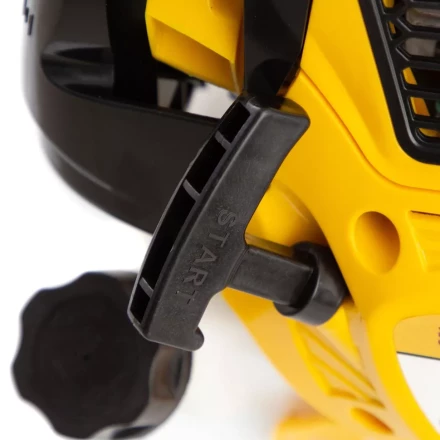 Триммер бензиновый DTL-33, 33 см3, неразъемная штанга, состоит из 2 частей Denzel 96261 купить в Нижневартовске