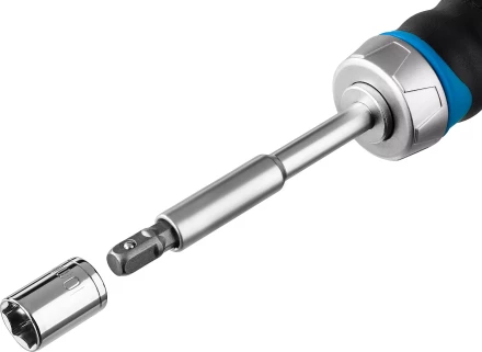 Набор ЗУБР "ПРОФЕССИОНАЛ": Отвертка реверсив с двухкомп рукоят, насадки, CrMo, рукоят с отсеком для хранения бит, 24 предмета 25353-H24 купить в Нижневартовске