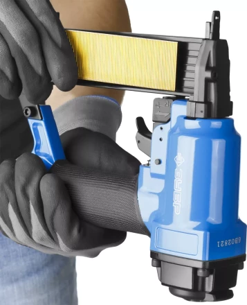 Степлер (гвозде/скобозабиватель) пневматический для скоб тип 55 (16-30 мм) и тип 300 (10-35 мм) 3192 серия ПРОФЕССИОНАЛ купить в Нижневартовске