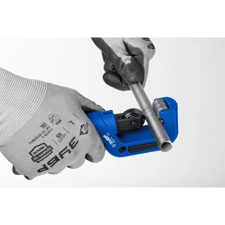 ЗУБР Нерж-32, 4 - 32 мм, на подшипниках, труборез для нержавеющей стали, Профессионал (23832) купить в Нижневартовске