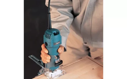 Угловая шлифмашина Makita 9558HNRZ УШМ Болгарка (без АКБ и ЗУ) купить в Нижневартовске