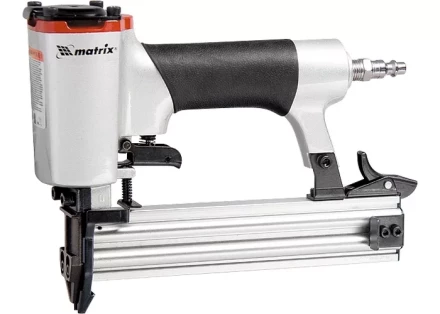 Нейлер пневматический для гвоздей от 10 до 32 мм 18GA MATRIX 57405 купить в Нижневартовске