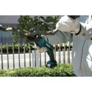 Пила сабельная аккумуляторная Makita JR105DWAE купить в Нижневартовске