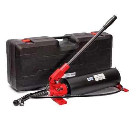 Помпа гидравлическая ручная КВТ ПМР-7035 объем маслобака 3.5 л (85140) купить в Нижневартовске