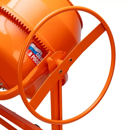 Бетоносмеситель Сибртех БСЕ-140 95477, 140 л, 500 Вт      купить в Нижневартовске