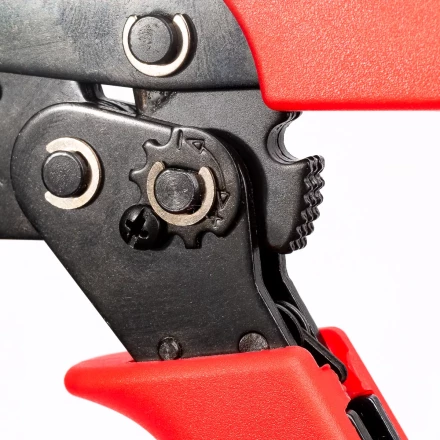 Пресс-клещи КВТ СТС-В с матрицами 0.25–6, 6–16 для опрессовки втулочных наконечников (набор) (85272) купить в Нижневартовске