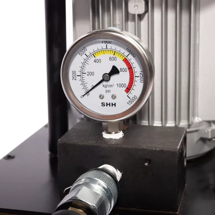 Насосная гидравлическая станция КВТ ПМЭ-7100 объем маслобака 10.0 л (230 В/50 Гц) (91798) купить в Нижневартовске