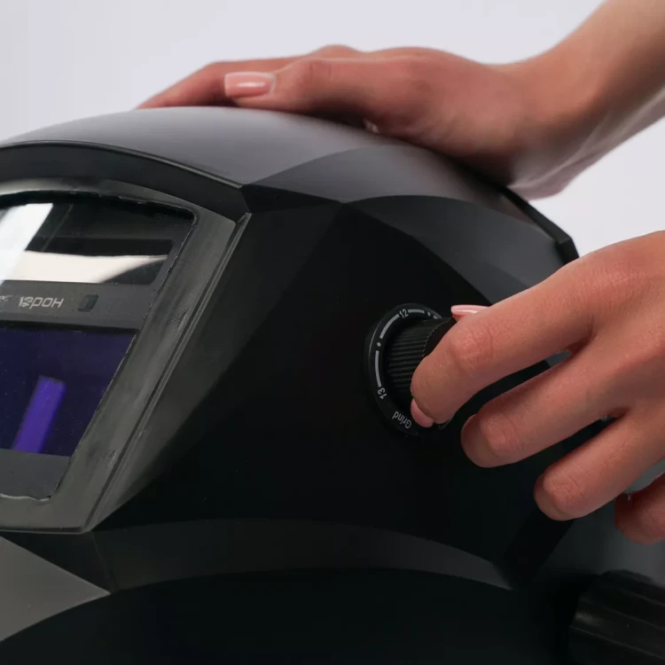Маска сварщика Хамелеон Оберон PROFI (BLACK) 21091319 купить в Нижневартовске
