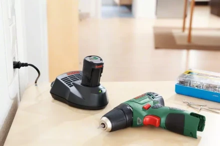 Аккумуляторная дрель BOSCH PSR 10,8 LI-2 (0.603.972.909) купить в Нижневартовске