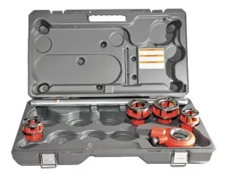 Правая резьбонарезная головка 1?2 – 1 1?4 с трещоткой, в пластиковом кейсе 11-R 13083