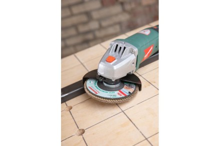 Круг Лепестковый Торцевой (КЛТ) HAMMER КЛТ 1 Ф125х22 Р60 213-025 купить в Нижневартовске