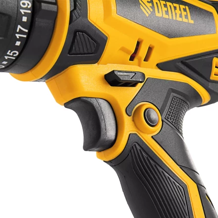 Дрель-шуруповерт сетевая ударная Denzel 26211, ISD-300-13 купить в Нижневартовске