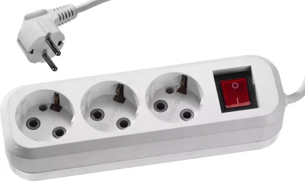 Удлинитель СИБИН электрический, ПВС сечение 0,75кв мм, 3 гнезда, макс мощн 2200Вт, 3м, заземление, выключатель 55036-3 купить в Нижневартовске