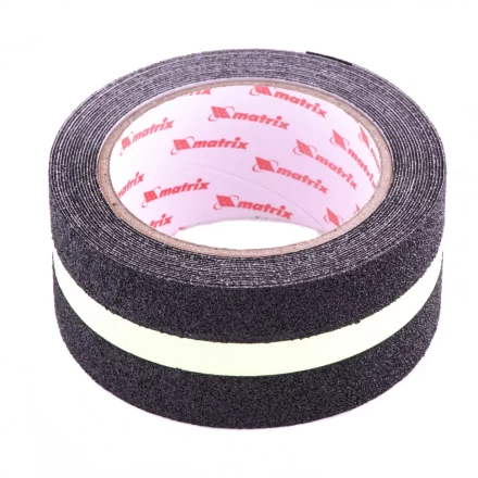 Лента клейкая противоскользящая c фотолюминисцентной полосой 50 мм x 5 м Matrix 88719 88719 купить в Нижневартовске