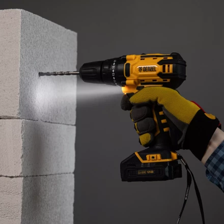 Дрель-шуруповерт аккумуляторная CDL-12-01CB, Li-Ion, 12 В, 1 акк.// Denzel 26104 купить в Нижневартовске