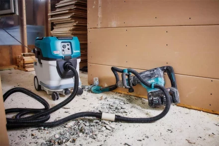 Пылесос строительный аккумуляторный 76В Makita VC006GMZ01, сухая и влажная уборка, 40л (без АКБ и ЗУ) купить в Нижневартовске