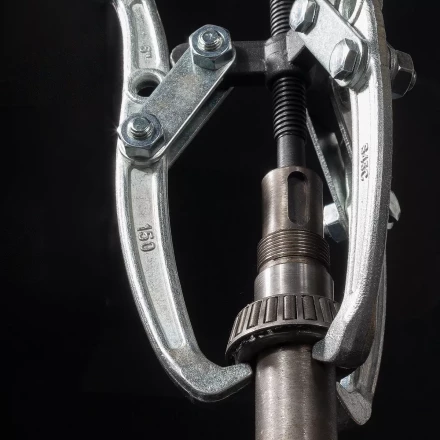 Съемник механический трехлапковый КВТ СМ-80Т серия ПРОФИ (82125) купить в Нижневартовске