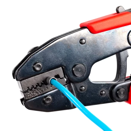 Пресс-клещи КВТ СТВ+5 с 5 матрицами МПК для опрессовки разъемов, втулочных, изолированных и неизолированных наконечников (набор) (89227) купить в Нижневартовске