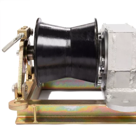 Лебедка тяговая автономная КВТ ЛТА-8 с бензиновым приводом, 8 т (92357) купить в Нижневартовске