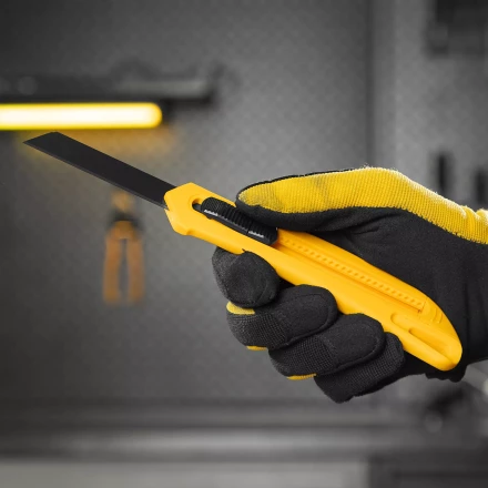 Нож Denzel, 18 мм, сменное лезвие, SK4, облегченный корпус, нажимной фиксатор, 78941 купить в Нижневартовске