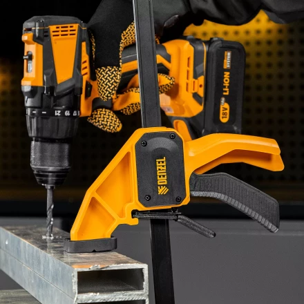 Струбцина F-образная Denzel, быстрозажимная, 300 х 80 мм, усиленный нейлоновый корпус, 20506 купить в Нижневартовске