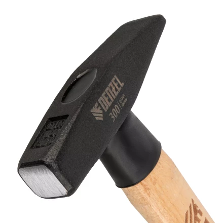 Молоток слесарный, 300 г Denzel, кованый квадратный боек, буковая рукоятка, 10427 купить в Нижневартовске