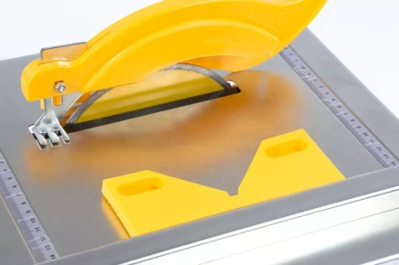 Плиткорез электрический Denzel TCD 180 C-1 96505 купить в Нижневартовске