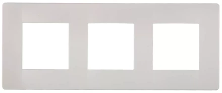 Панель СВЕТОЗАР накладная вертикальная, 3 гнезда SV-55220-3 купить в Нижневартовске