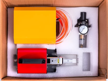 Пресс-клещи пневматические КВТ ПКП-01 для опрессовки наконечников и разъемов матрицами МПК (85396) купить в Нижневартовске