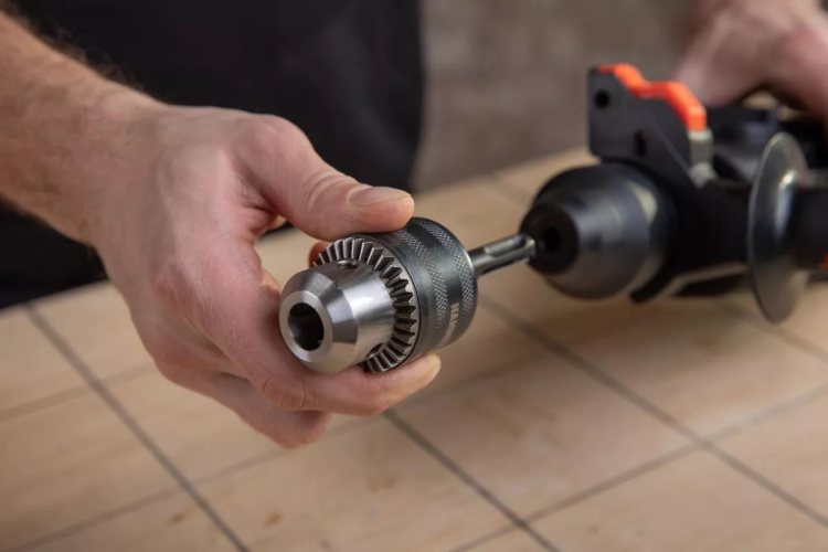 Патрон для дрели HAMMER Ф13мм 1/2" (208-206) купить в Нижневартовске