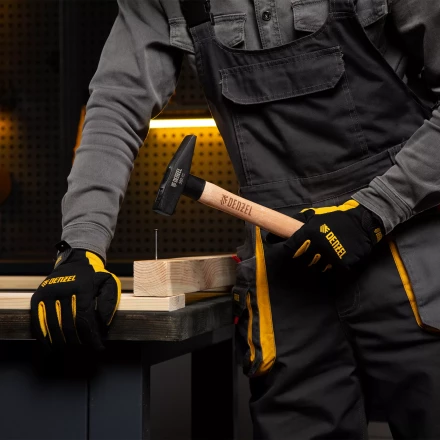 Молоток слесарный, 500 г Denzel, кованый квадратный боек, буковая рукоятка, 10429 купить в Нижневартовске