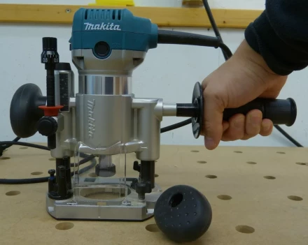 Фрезер Makita RT0700CX2 купить в Нижневартовске