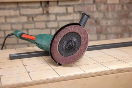 Круг Лепестковый Торцевой (КЛТ) HAMMER КЛТ 1 Ф180х22 Р80 213-032 купить в Нижневартовске