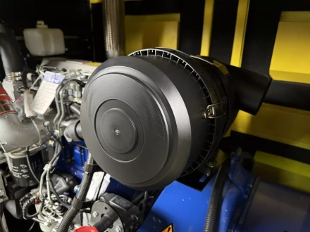 Дизельный генератор Vektor AD-120Y-T400 в шумозащитном кожухе с АВР купить в Нижневартовске