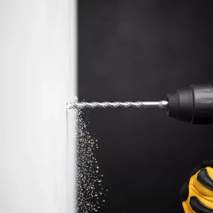 Бур по бетону Denzel, 7 x 160 мм, двойная спираль, три пылеотводящие кромки, 705009 купить в Нижневартовске