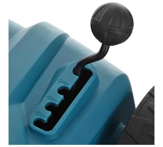 Скарификатор Makita UV3600 купить в Нижневартовске