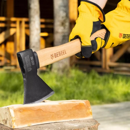 Топор, 600 г Denzel, кованый, буковое топорище 21631 купить в Нижневартовске
