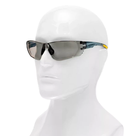 Очки защитные открытые Denzel 89200, поликарбонатные, дымчатая линза купить в Нижневартовске