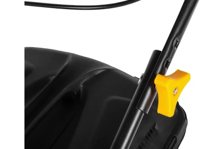 Бензиновая газонокосилка CHAMPION LM4215 купить в Нижневартовске