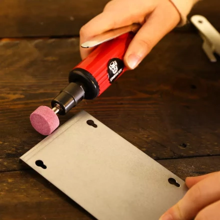 Шлифмашина ПШМ пневматическая DEKO DKPT02 SET 3, 018-1102, в чемодане с набором 15 предметов купить в Нижневартовске