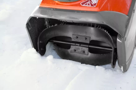 Бензиновый снегоуборщик Husqvarna ST 131 купить в Нижневартовске