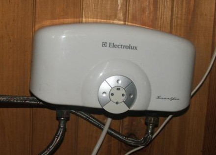 Проточный водонагреватель ELECTROLUX SMARTFIX 2.0 S 5.5 kW - душ купить в Нижневартовске