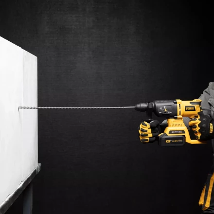 Бур по бетону Denzel, 12 x 600 мм, двойная спираль, три пылеотводящие кромки, 705028 купить в Нижневартовске