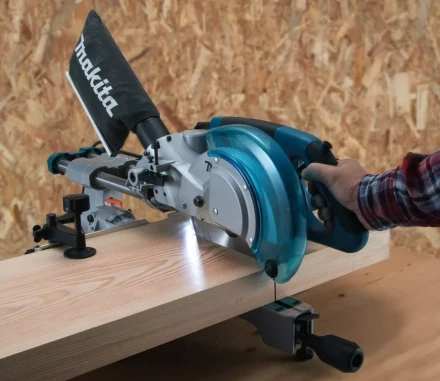 Пила торцовая Makita LS0815FLN купить в Нижневартовске