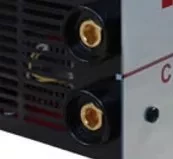 Сварочный инвертор Ресанта САИ-220 в кейсе купить в Нижневартовске