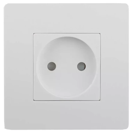 Розетка СВЕТОЗАР с защитой от детей SV-55241 купить в Нижневартовске